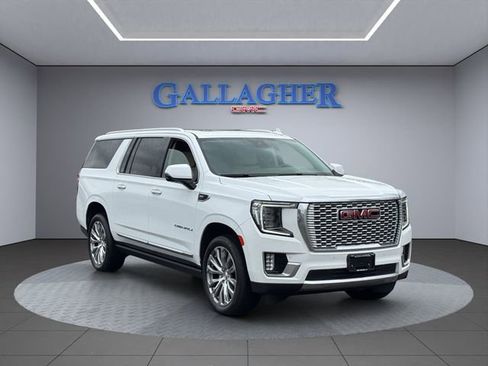 Certified 2023 GMC Yukon XL Denali w/ LPO, Floor Liner Package AWD/4WD image 1
