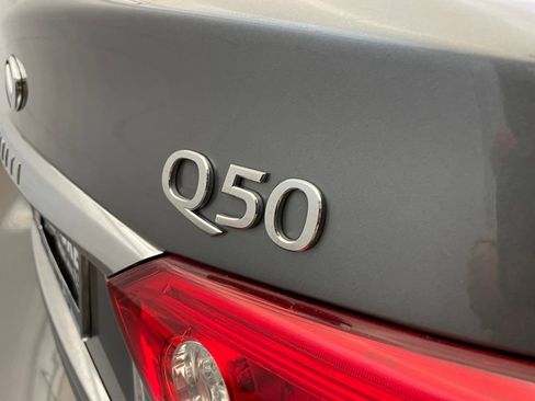 Used 2016 INFINITI Q50 Premium RWD image 10