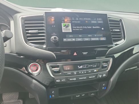 Used 2024 Honda Passport Black Edition image 13