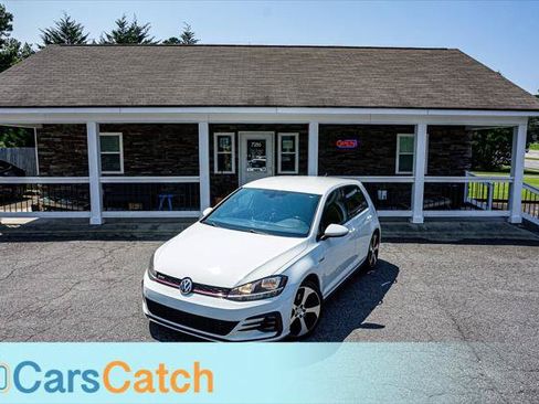 Used 2018 Volkswagen GTI S FWD image 2
