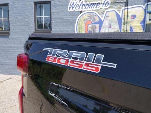 Used 2021 Chevrolet Silverado 1500 LT Trail Boss AWD/4WD image 8