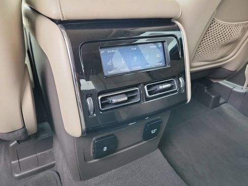 Used 2022 Lincoln Aviator Reserve w/ Equipment Group 201A AWD/4WD image 10