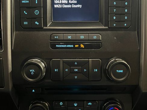 Used 2018 Ford F150 XLT w/ Equipment Group 301A Mid image 10