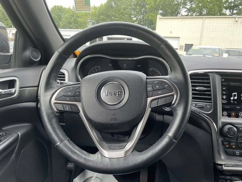Certified 2018 Jeep Grand Cherokee Altitude AWD/4WD image 16