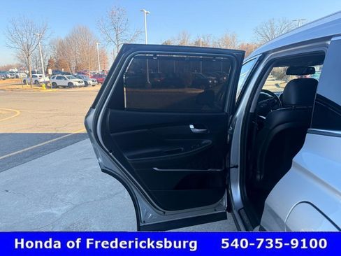 Used 2020 Hyundai Santa Fe Limited image 15