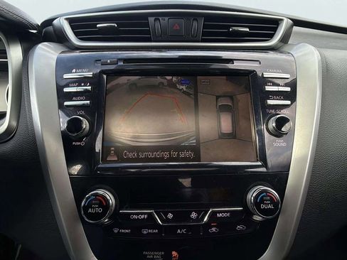 Used 2020 Nissan Murano SL w/ Moonroof Package image 11