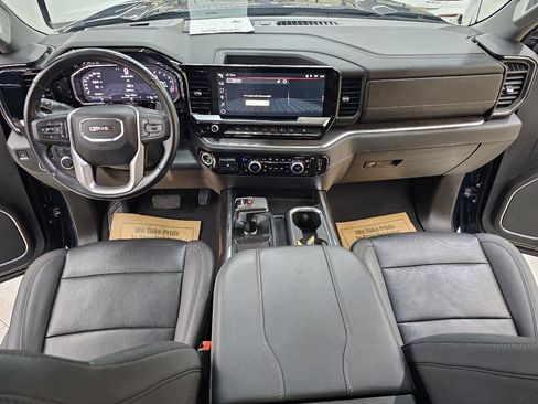 Used 2023 GMC Sierra 1500 SLT AWD/4WD image 30