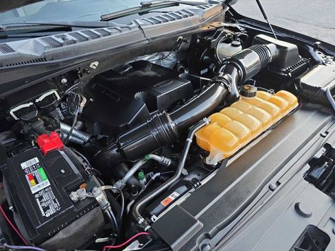 Used 2017 Ford F150 XLT image 23