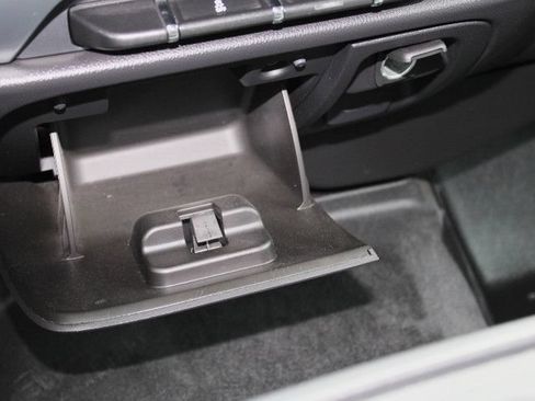 Used 2017 Hyundai Santa Fe Sport AWD/4WD image 31