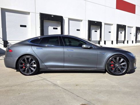 Used 2013 Tesla Model S image 4