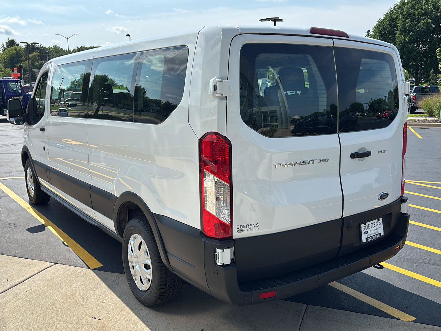 Used 2025 Ford Transit 350 XLT RWD image 8