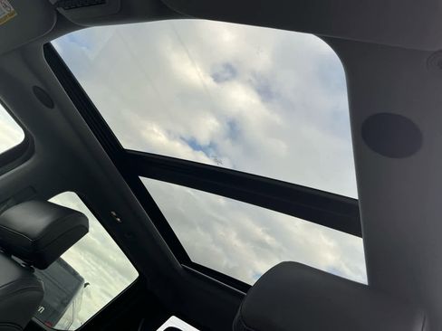 Used 2025 Ford F350 Lariat w/ Lariat Ultimate Package image 18