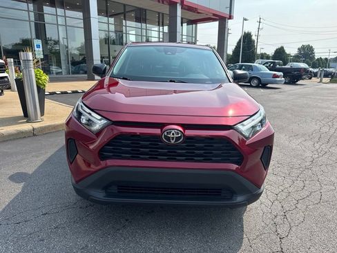 Used 2023 Toyota RAV4 LE AWD/4WD image 10