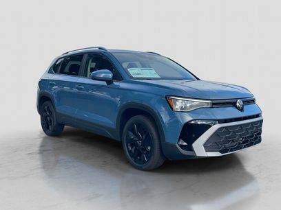 New 2026 Volkswagen Taos SE