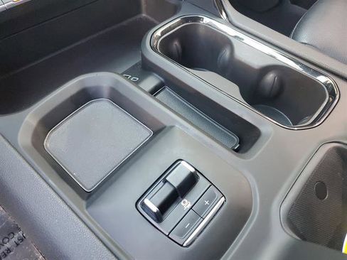 Certified 2024 GMC Sierra 2500 AT4 w/ AT4 Premium Plus Package image 50