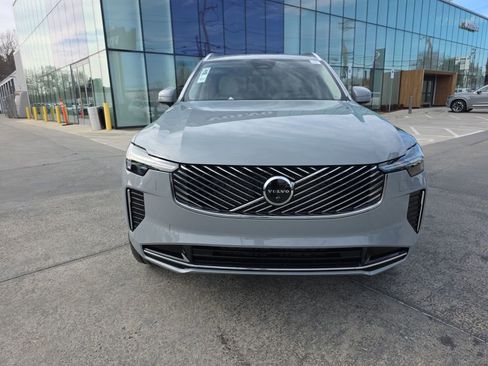 New 2026 Volvo XC90 B6 Ultra image 2