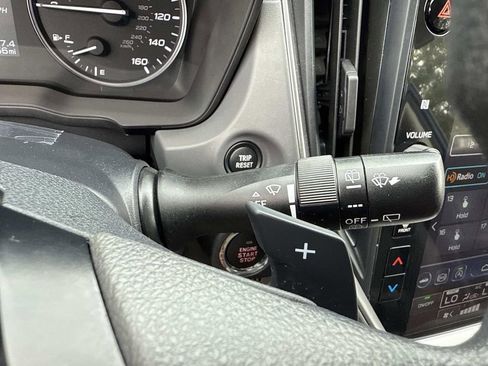 Certified 2025 Subaru Crosstrek 2.0i Premium w/ Popular Package #4 image 34