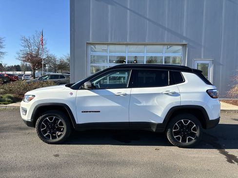 Used 2021 Jeep Compass Trailhawk w/ Sun and Sound Group image 2