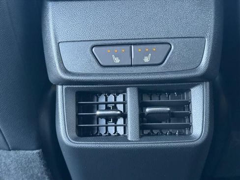 New 2026 Chevrolet Equinox ACTIV w/ Convenience Package III AWD/4WD image 10