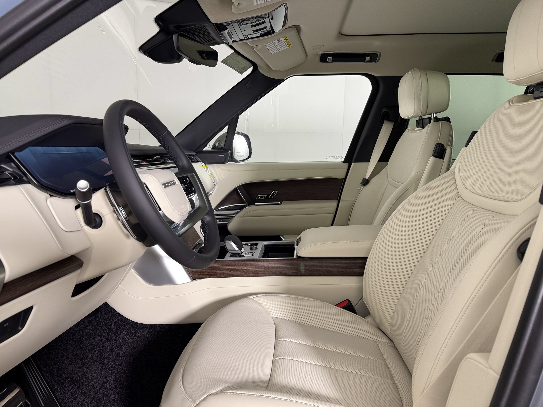New 2027 Land Rover Range Rover SE AWD/4WD image 5