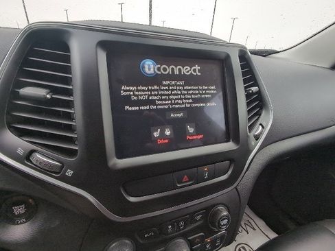 Used 2022 Jeep Cherokee Latitude Lux image 8