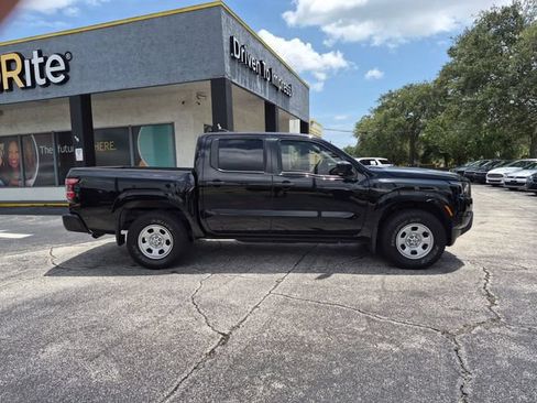 Used 2022 Nissan Frontier S w/ Technology Package RWD image 4