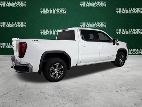 Used 2024 GMC Sierra 1500 SLE w/ X31 Off-Road Package image 7
