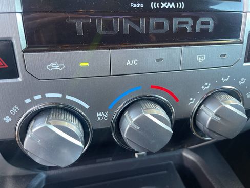 Used 2014 Toyota Tundra SR5 w/ SR5 Upgrade Package image 22