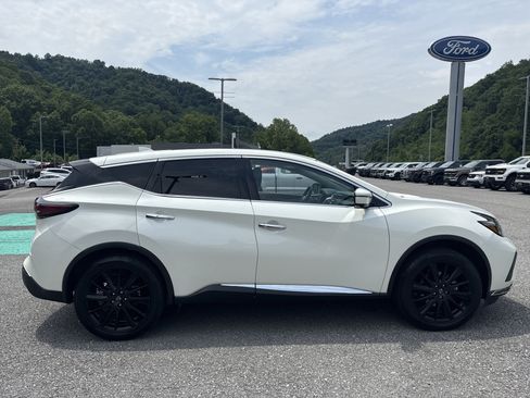 Used 2023 Nissan Murano SL w/ SL Moonroof Package FWD image 3