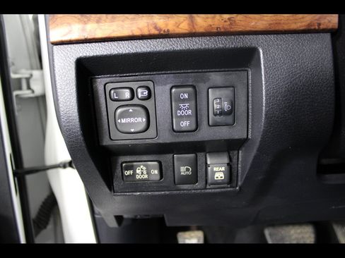 Used 2020 Toyota Tundra 1794 Edition AWD/4WD image 18