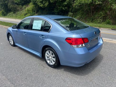 Used 2011 Subaru Legacy 2.5i Premium w/ All-Weather Pkg AWD/4WD image 5