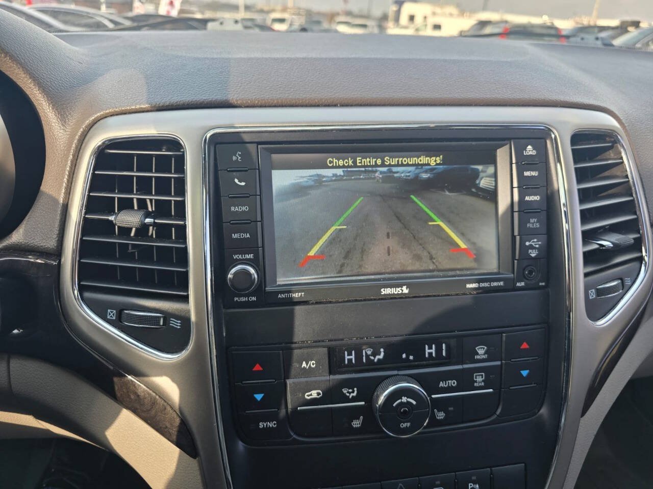 Used 2013 Jeep Grand Cherokee Laredo AWD/4WD image 53