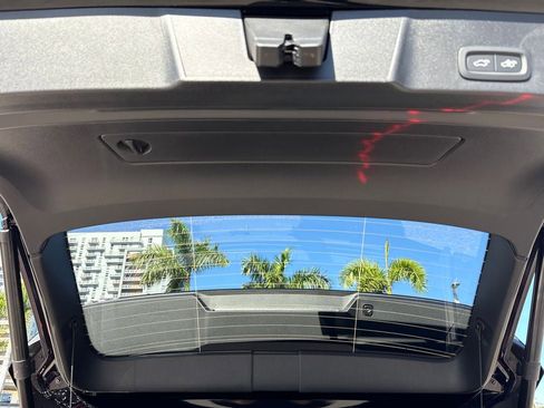 New 2026 Volvo XC40 B5 Ultra image 20