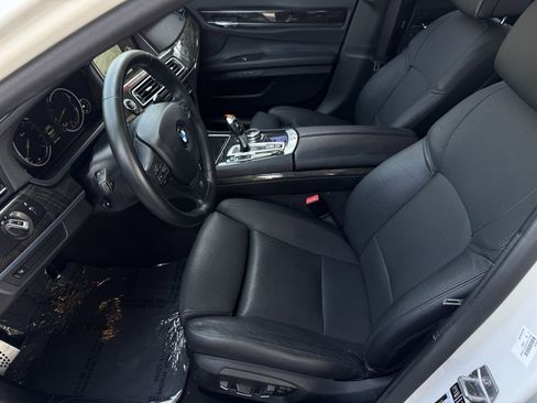 Used 2014 BMW 740i image 16