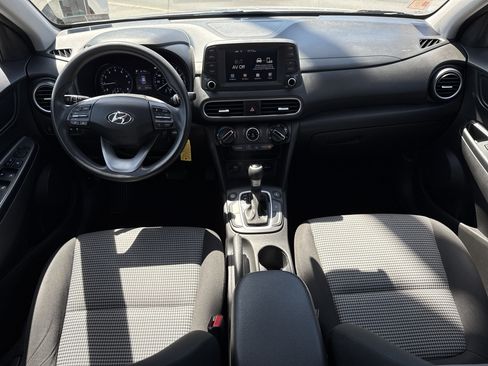 Used 2019 Hyundai Kona SE AWD/4WD image 14