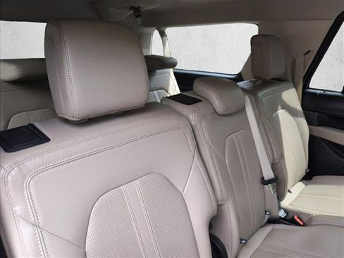 Used 2023 Ford Expedition Max Limited AWD/4WD image 22