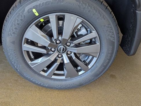 New 2026 Nissan Pathfinder SV image 9