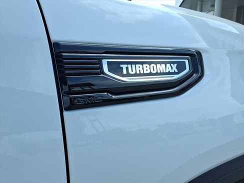 New 2026 GMC Sierra 1500 Elevation image 10