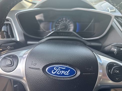 Used 2013 Ford C-MAX SEL image 17