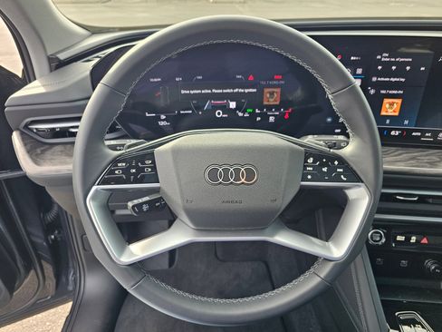 Used 2025 Audi Q5 Premium Plus image 16