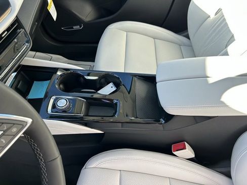 New 2026 Buick Envision Avenir image 40