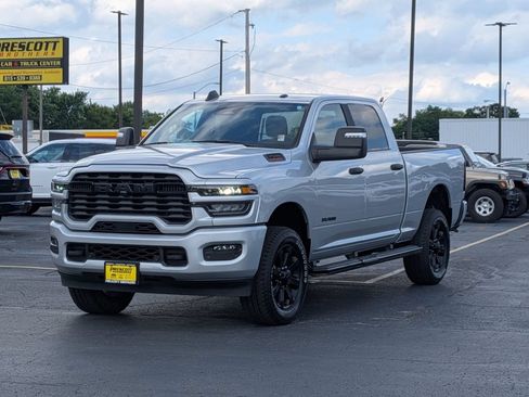 Used 2026 RAM 2500 Big Horn AWD/4WD image 3