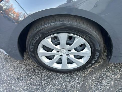 Used 2024 Toyota Corolla LE image 37