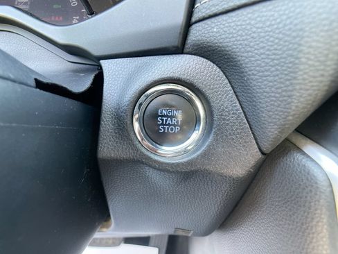 Used 2019 Toyota RAV4 Limited AWD/4WD image 29