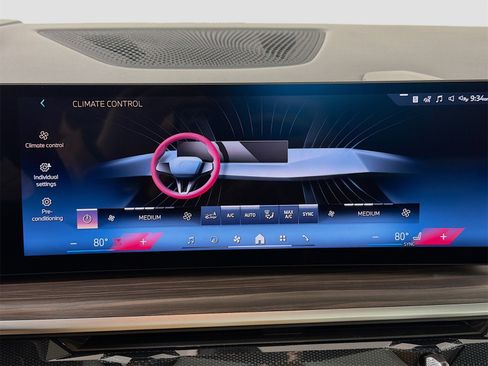 New 2026 BMW X5 xDrive40i w/ Climate Comfort Package image 19