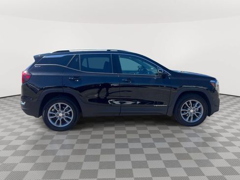 Used 2023 GMC Terrain SLT AWD/4WD image 3