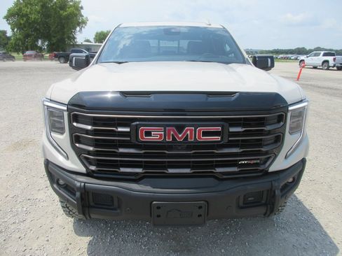 New 2026 GMC Sierra 1500 AT4X AWD/4WD image 11