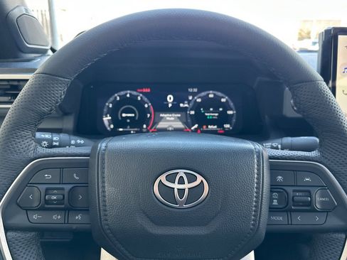 New 2025 Toyota Tacoma TRD Off-Road image 22