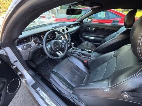 Used 2018 Ford Mustang GT Premium RWD image 40