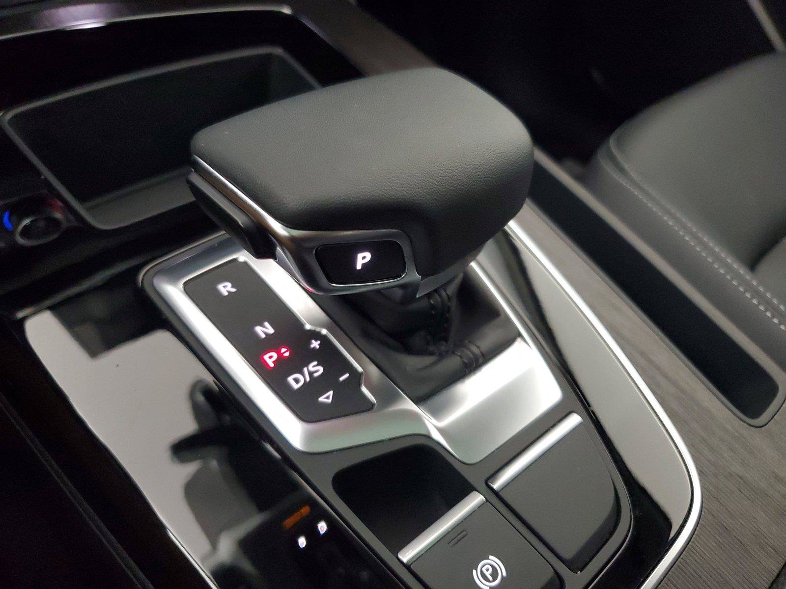 Used 2023 Audi Q5 2.0T Premium AWD/4WD image 32